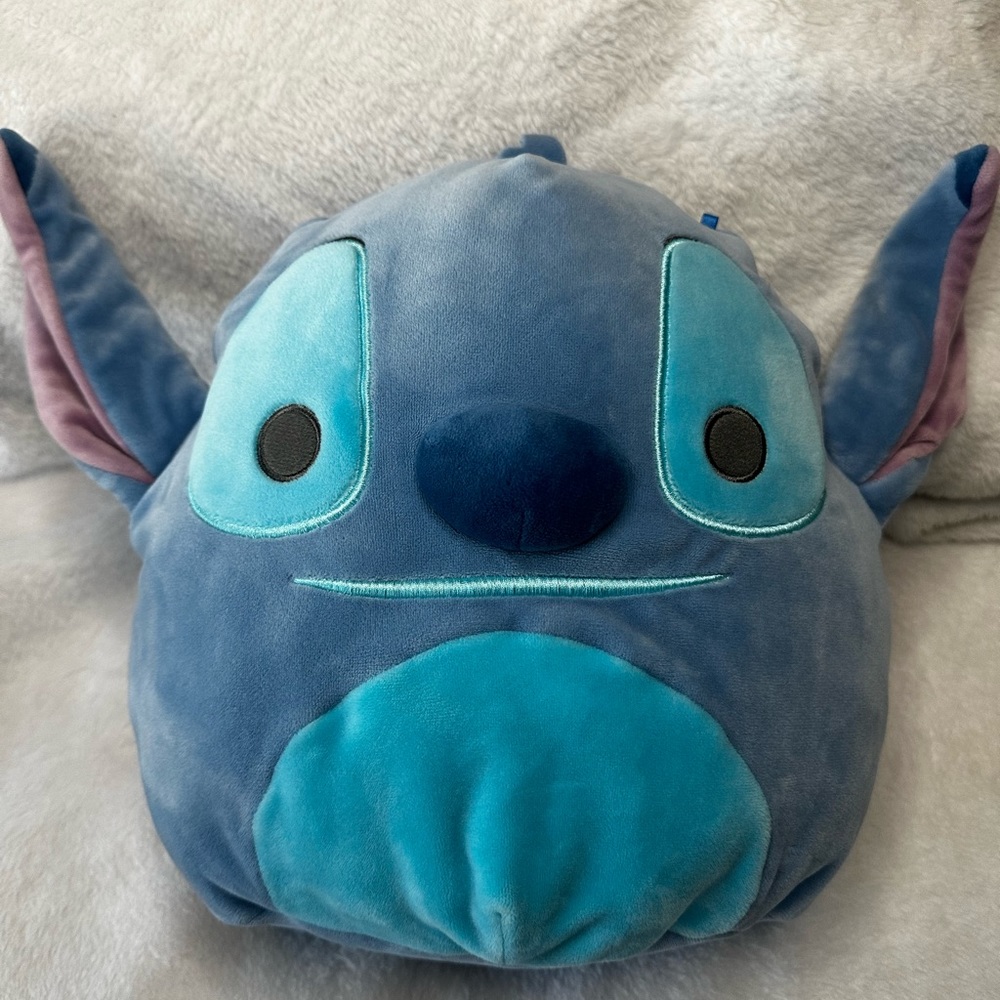 🔹NWOT- DISNEY STITCH Squishmallow